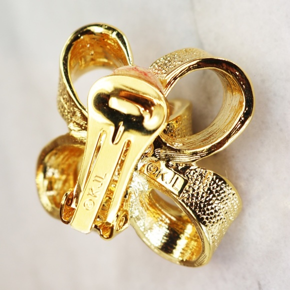 Vintage Kenneth Jay Lane 3-D Bow Clip-On Earrings - Picture 11 of 16